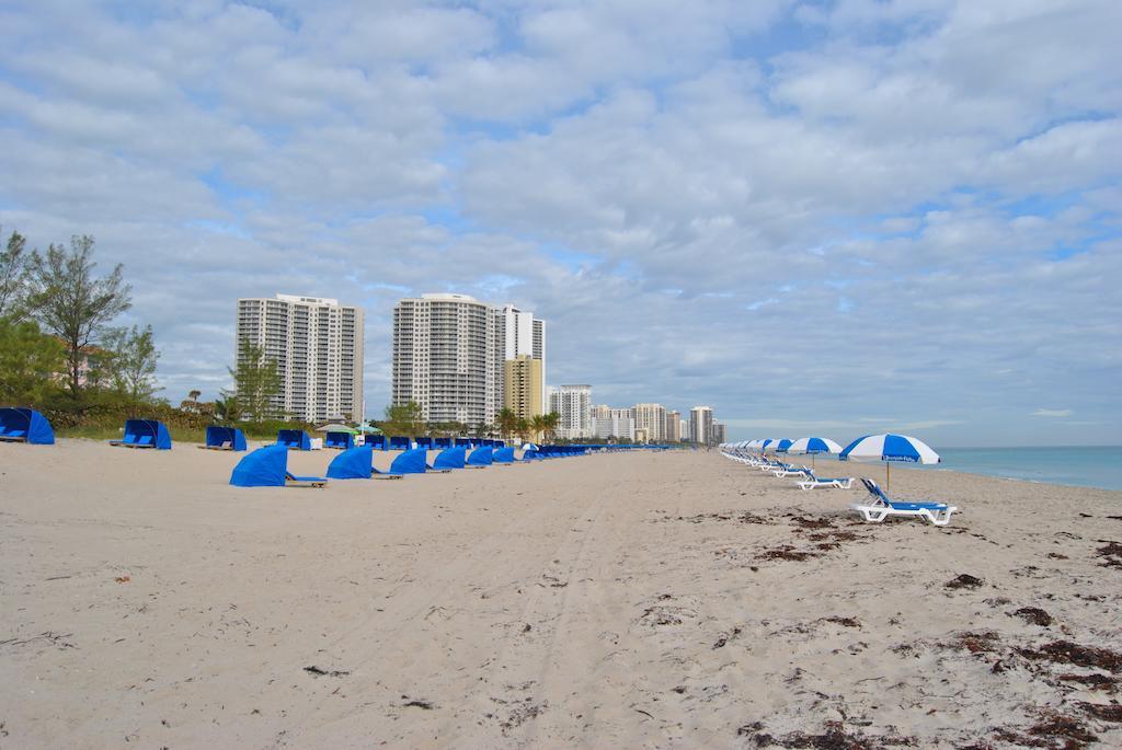 Sand Dune Shores Aparthotel Palm Beach Shores Exterior photo