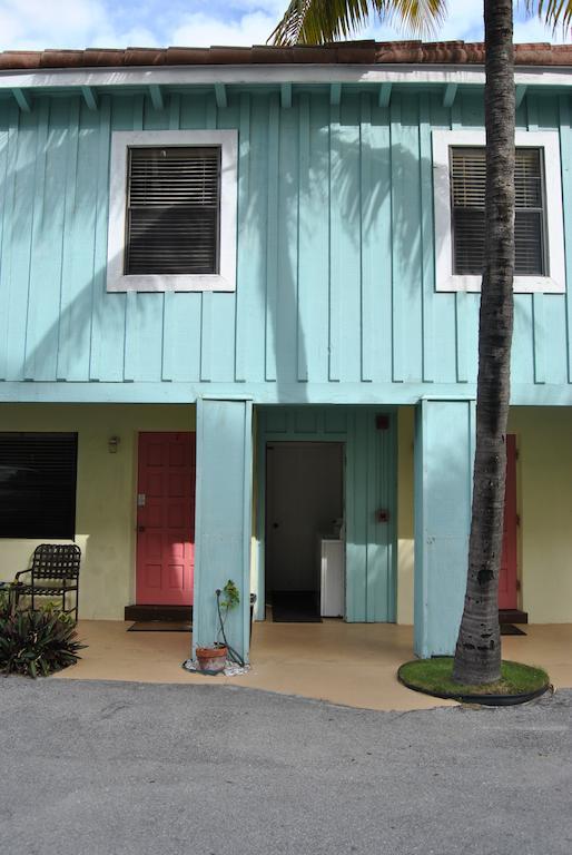 Sand Dune Shores Aparthotel Palm Beach Shores Exterior photo